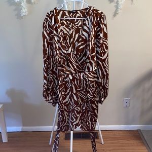 Fashion nova, animal print dress